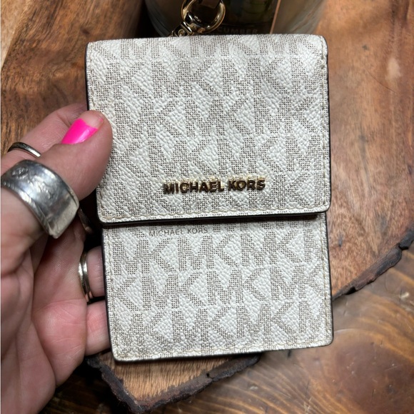 Michael Kors Beige Id lanyard - Picture 2 of 5